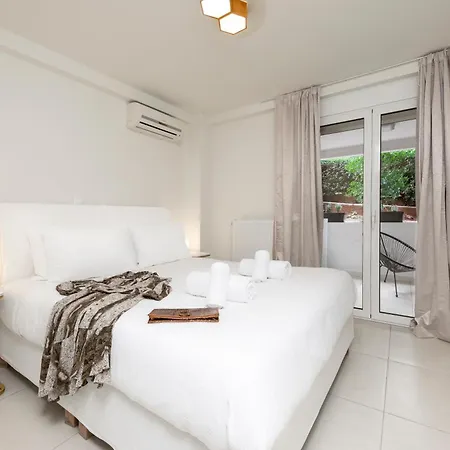 Mystique One Bedroom By Blupine * Atene